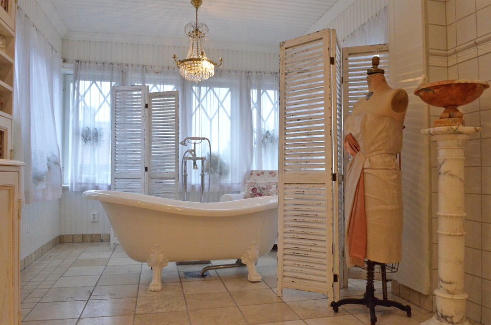 Inspiration for a victorian bathroom remodel in Other