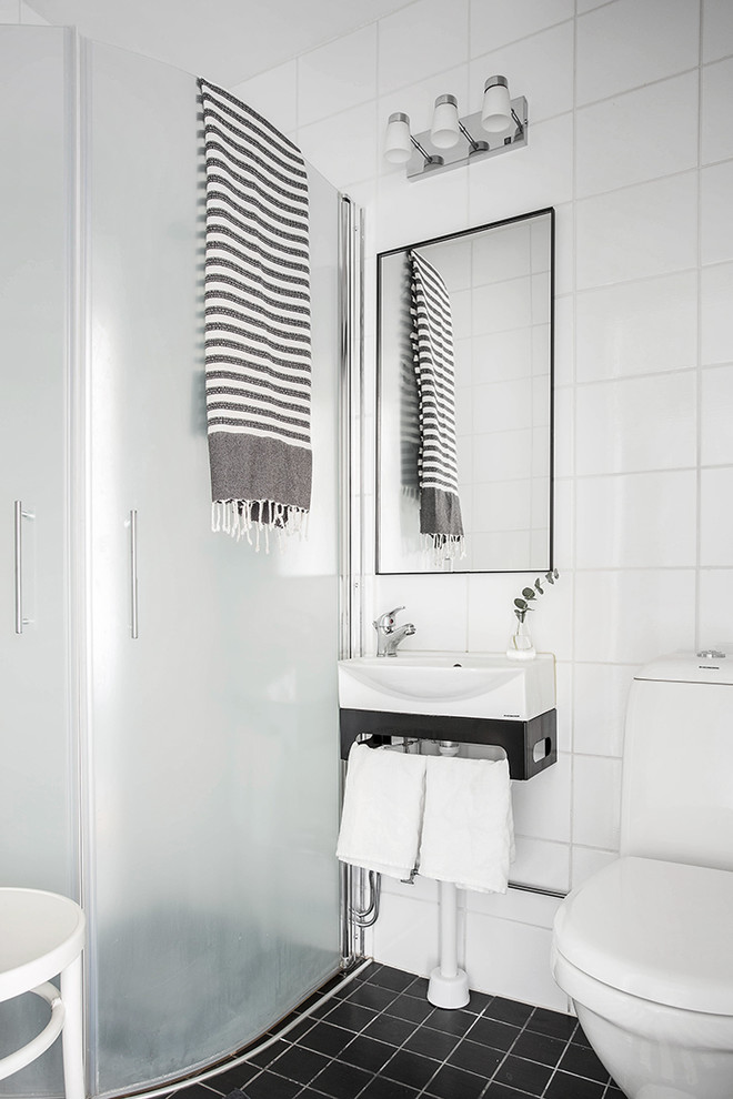 Design ideas for a scandi bathroom in Gothenburg.