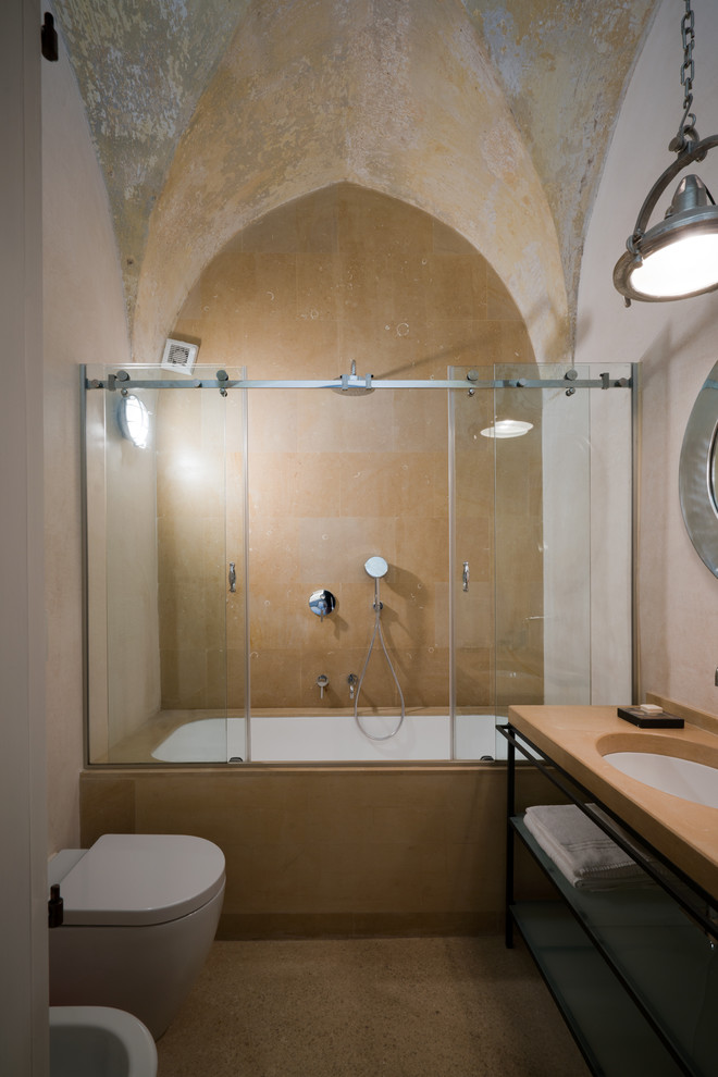 Ispirazione per una stanza da bagno mediterranea
