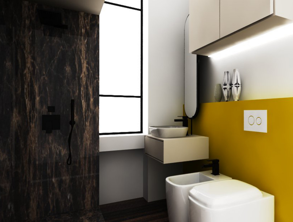 Foto på ett litet 60 tals beige toalett, med släta luckor, beige skåp, gul kakel, gula väggar, mörkt trägolv, träbänkskiva och brunt golv