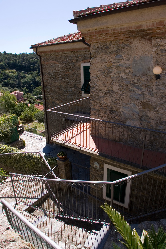 Источник вдохновения для домашнего уюта: балкон и лоджия в средиземноморском стиле