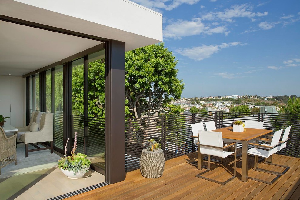 Design ideas for a contemporary balcony in Los Angeles with no cover.