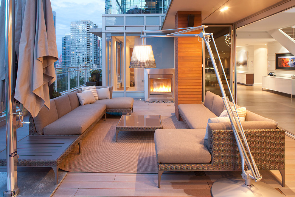 Источник вдохновения для домашнего уюта: балкон и лоджия в современном стиле без защиты от солнца