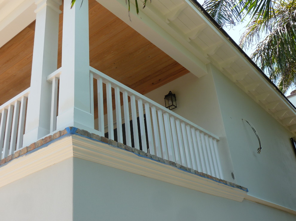 Ispirazione per un balcone tradizionale