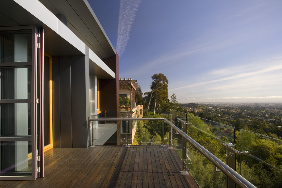 Design ideas for a contemporary balcony in San Francisco with no cover.