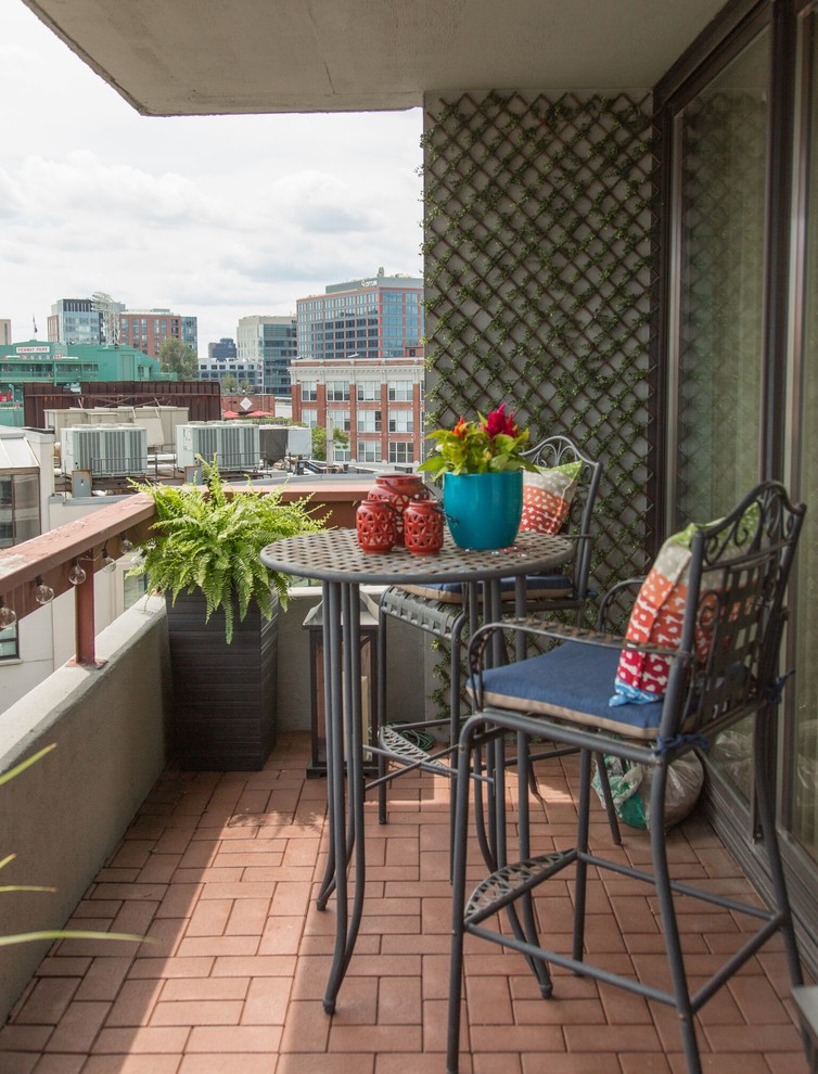 Example of a transitional balcony design in Boston