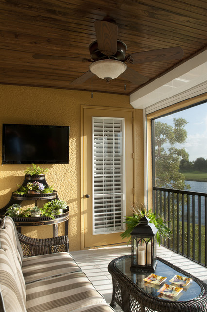 Lanai Outdoor Ceiling - Mediterraneo - Balcone - Miami - di Luxury Home  Solutions | Houzz