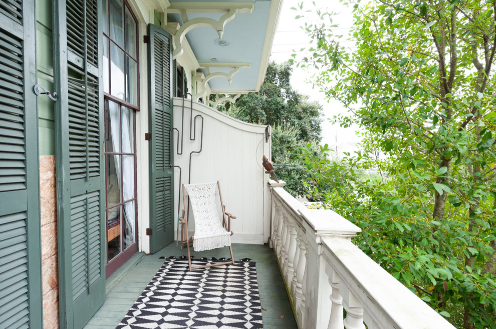 Пример оригинального дизайна: балкон и лоджия в стиле фьюжн