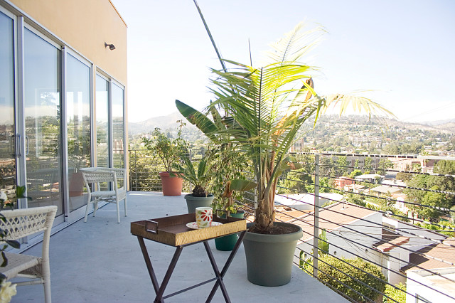 Kleiner Moderner Balkon in Los Angeles