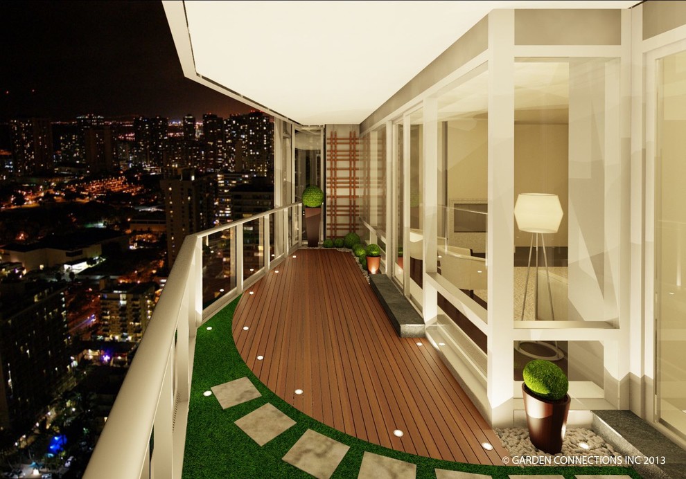 Design ideas for a medium sized contemporary balcony in Toronto.
