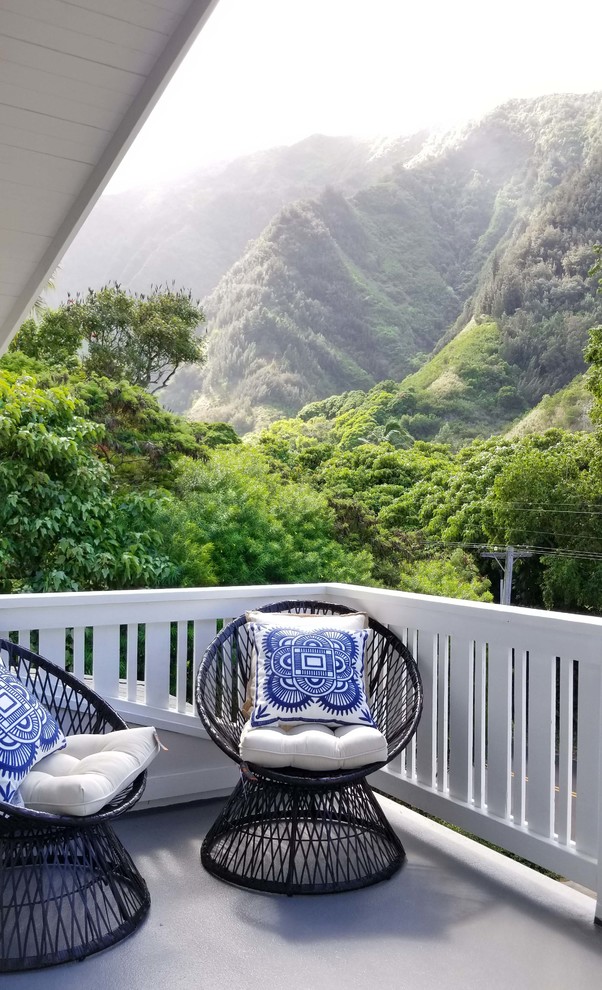 THE IAO CASTAWAY Beach Style Balcony Hawaii by FIG Fisher