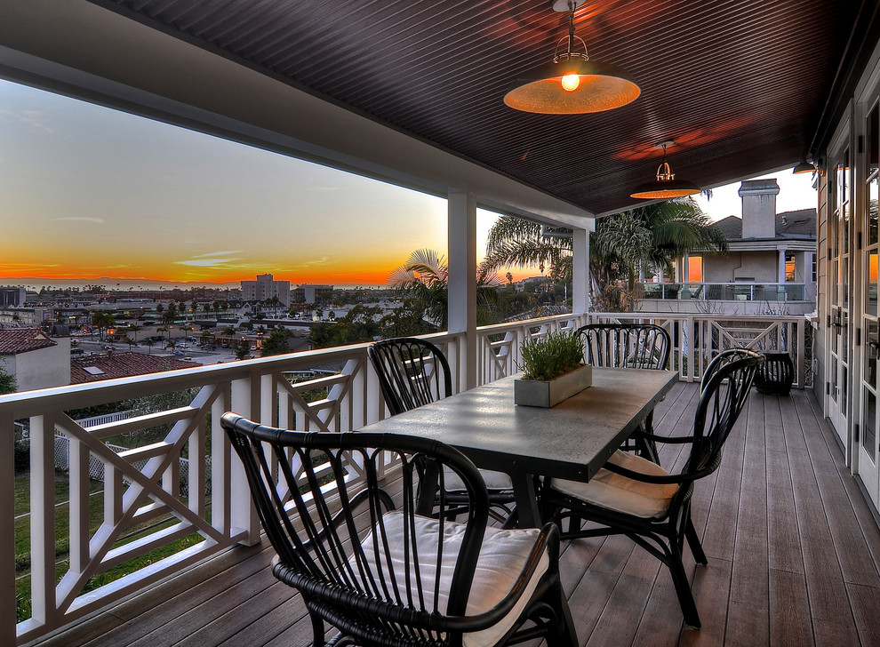 Inspiration for a large contemporary balcony remodel in Orange County