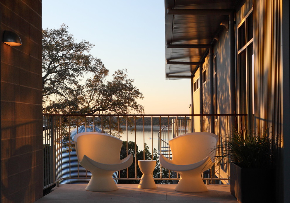 Inspiration for a contemporary balcony in Austin with no cover.