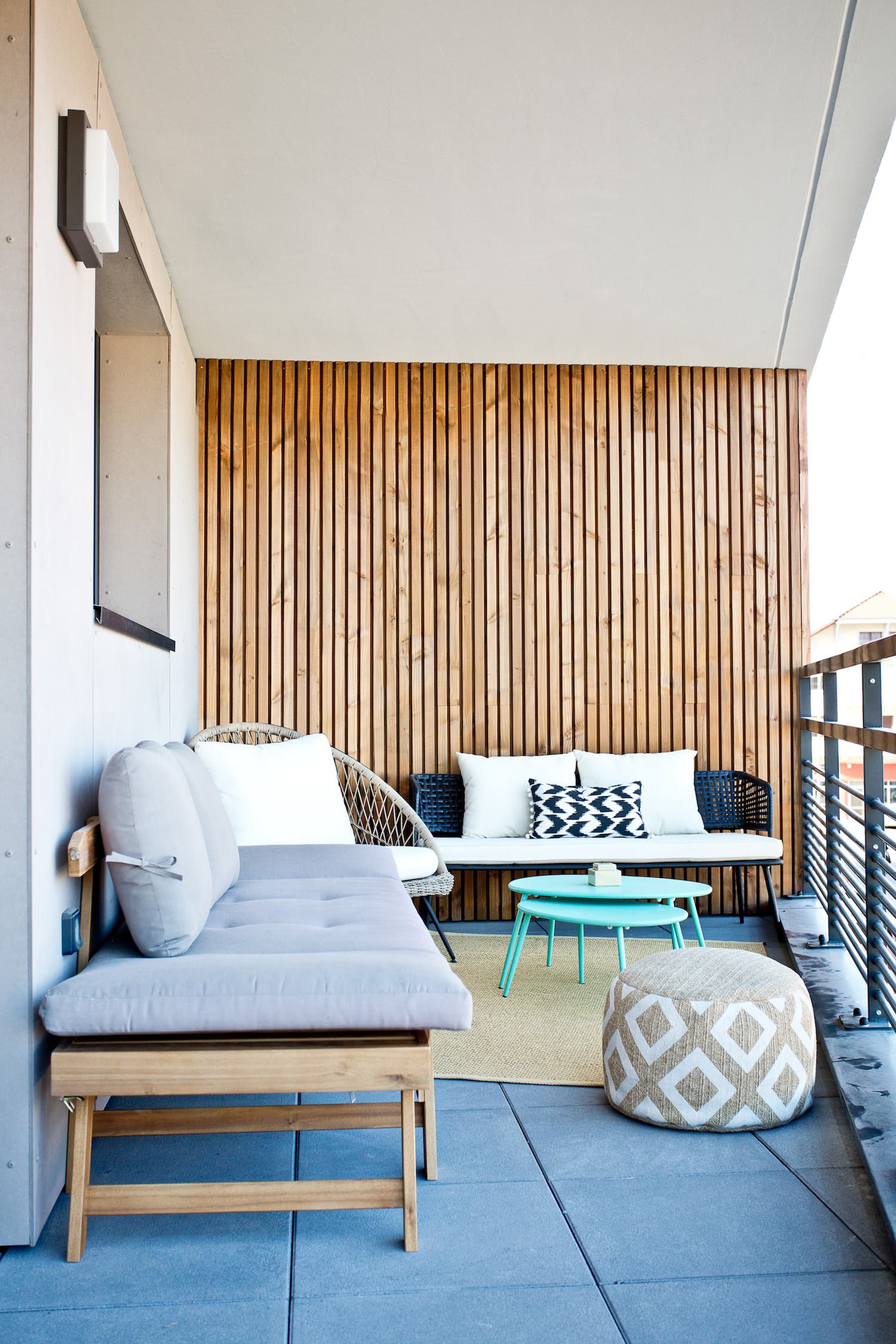 sun vue outdoor living furniture on 75 Beautiful Large Balcony Pictures Ideas May 2021 Houzz