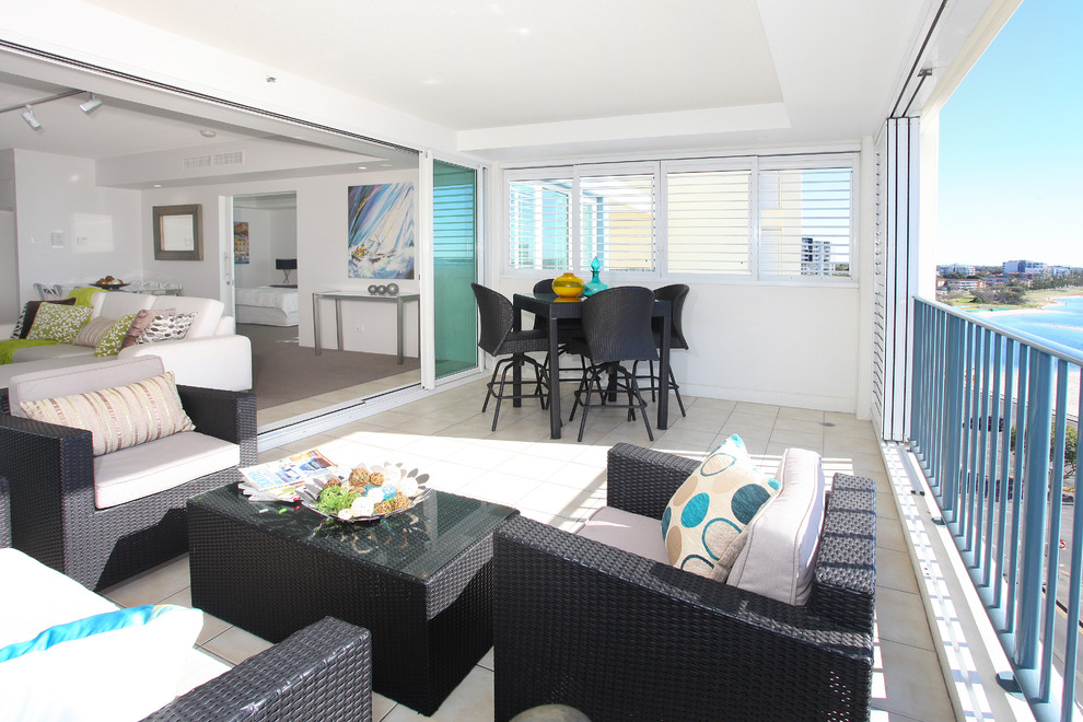 Deepwater Apartment HIA Award Winner Beach Style Balcony Gold