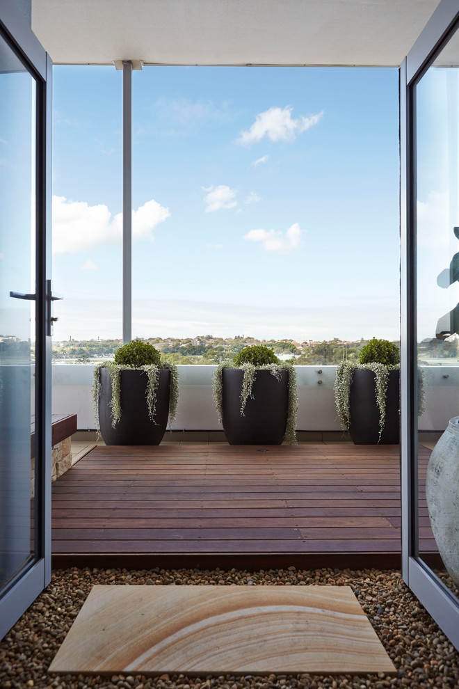 Immagine di un balcone minimal