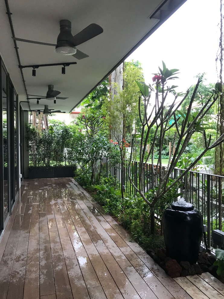 Mittelgroßer Moderner Balkon in Singapur