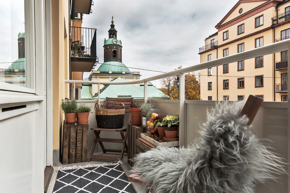 Aménagement d'un balcon scandinave.