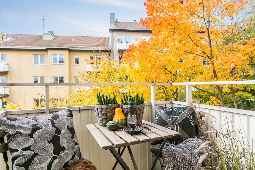 This is an example of a scandi balcony in Stockholm.