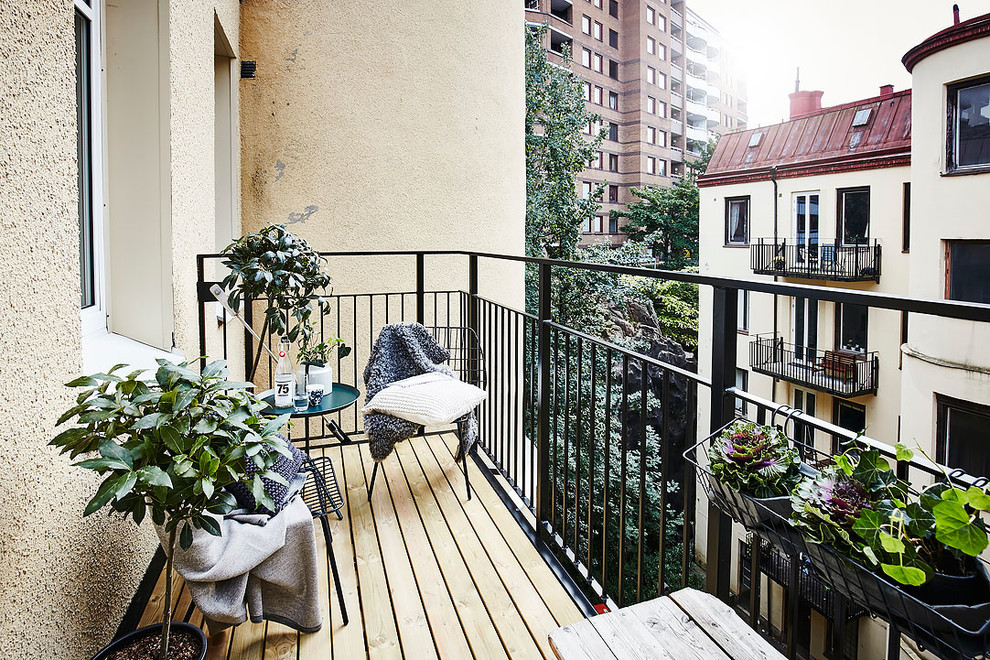 Inspiration för en mellanstor minimalistisk balkong