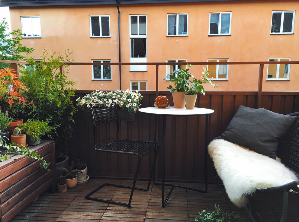 На фото: балкон и лоджия в скандинавском стиле