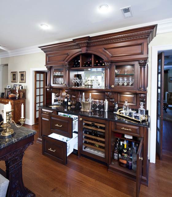 Traditional Walk Up Bar Traditional Home Bar New York by WL