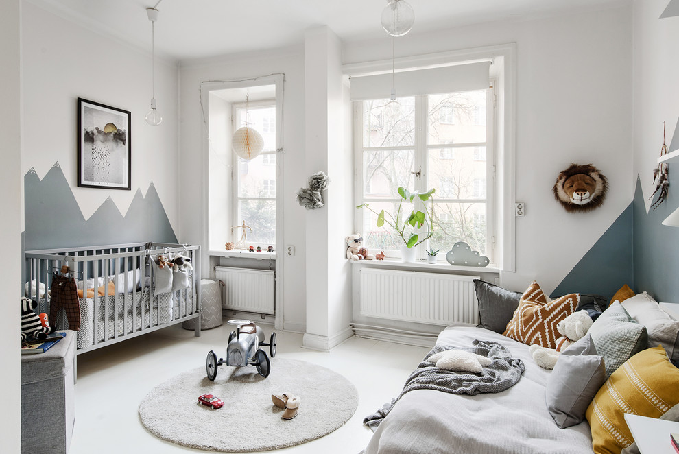 Foto på ett minimalistiskt barnrum