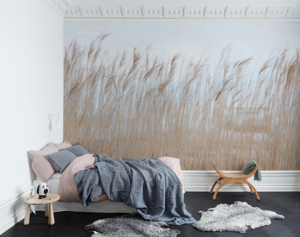 Inspiration för nordiska flickrum kombinerat med sovrum och för 4-10-åringar, med flerfärgade väggar