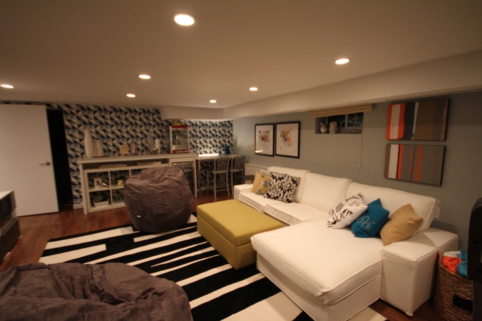 Inspiration for a contemporary basement remodel in New York