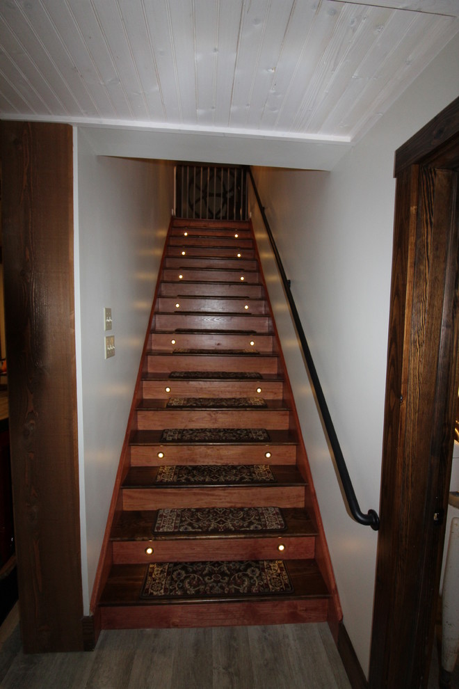 Idéer för att renovera en mellanstor lantlig trappa