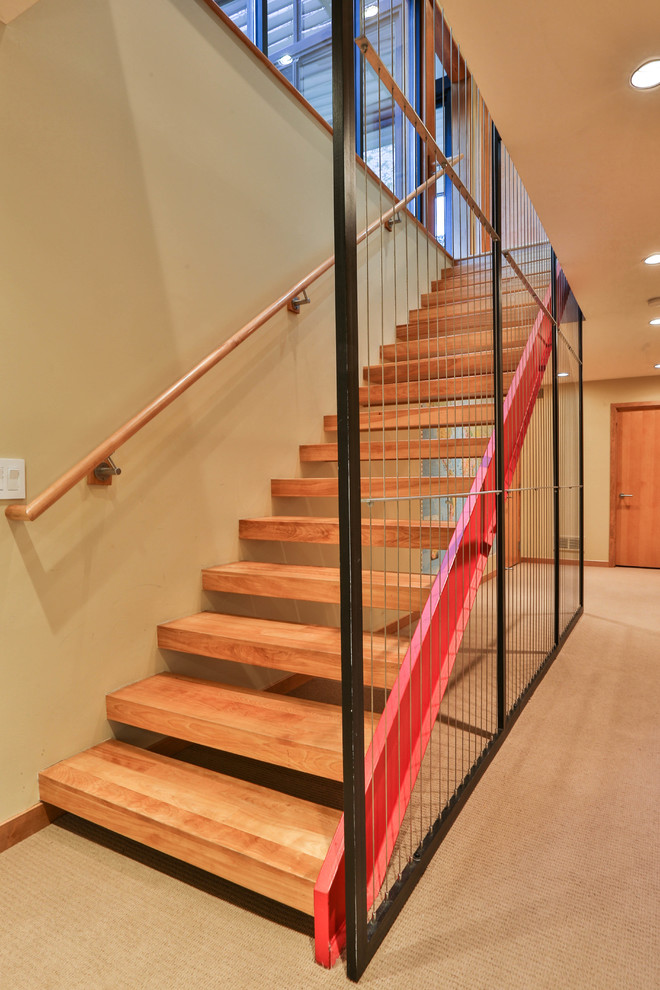 Foto de escalera actual grande