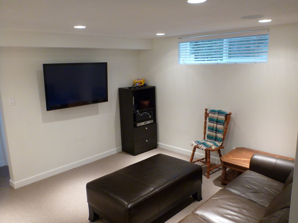 Basement Suite Traditional Basement Vancouver by Ono