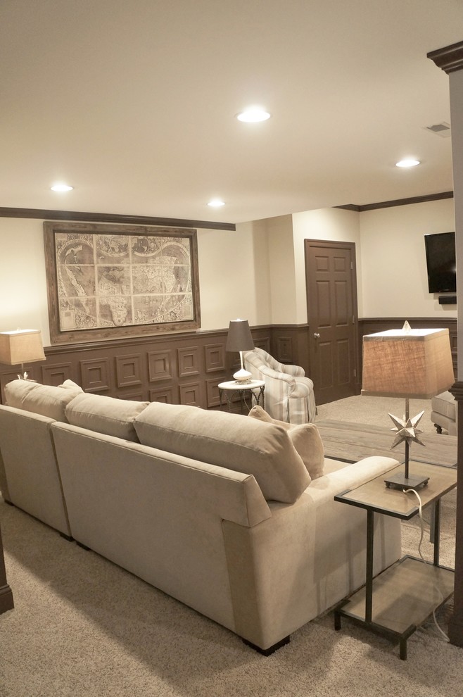 Источник вдохновения для домашнего уюта: подвал в классическом стиле с коричневыми стенами и ковровым покрытием без камина