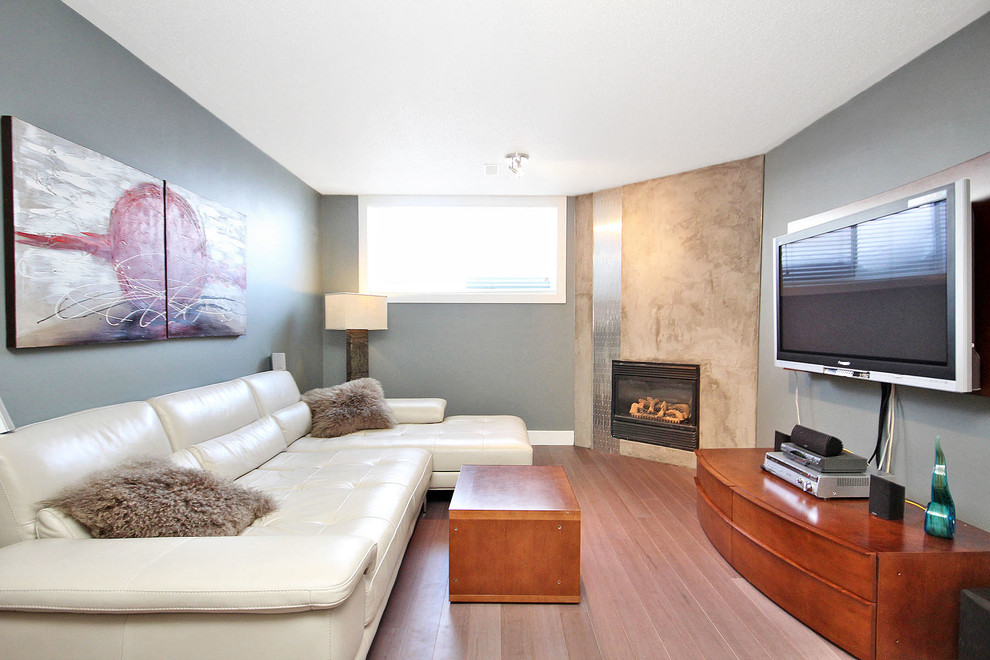 Example of a minimalist basement design in Ottawa