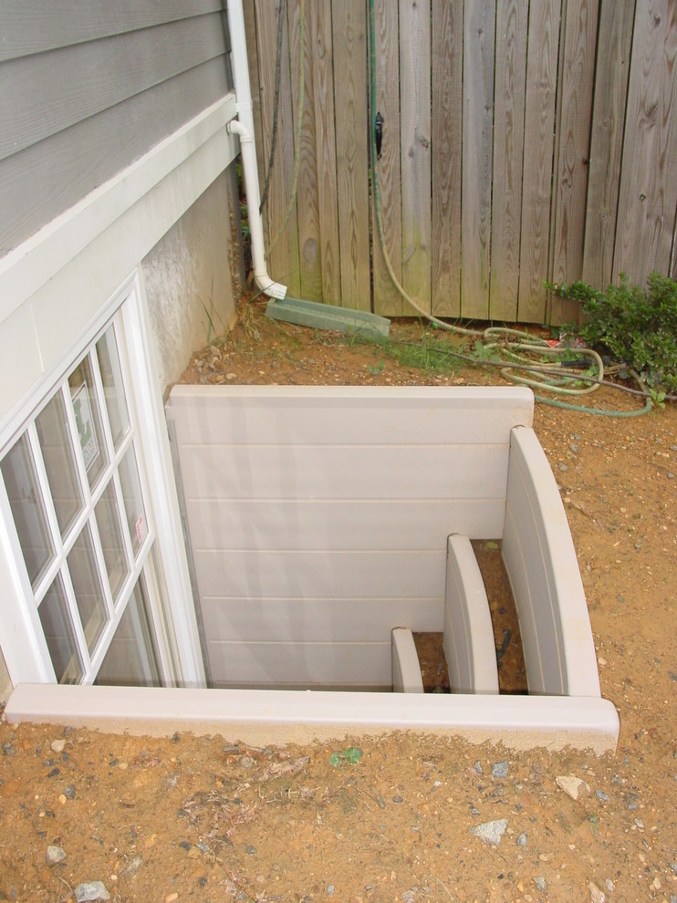 Basement - traditional basement idea in DC Metro