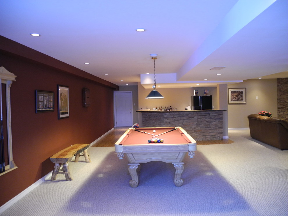 Design ideas for a rustic basement in Toronto.