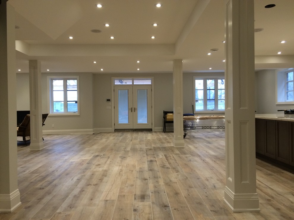 Custom Trim & Moulding Transitional Basement Toronto by Grencan