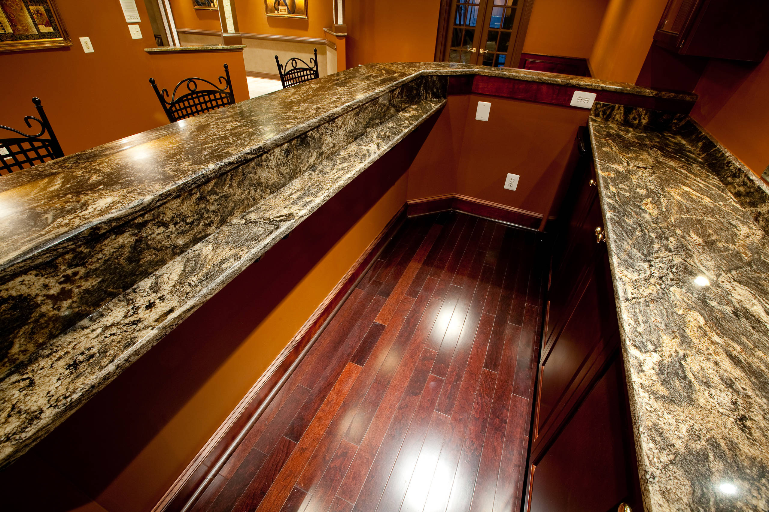 Drink Rail Basement Ideas Photos Houzz