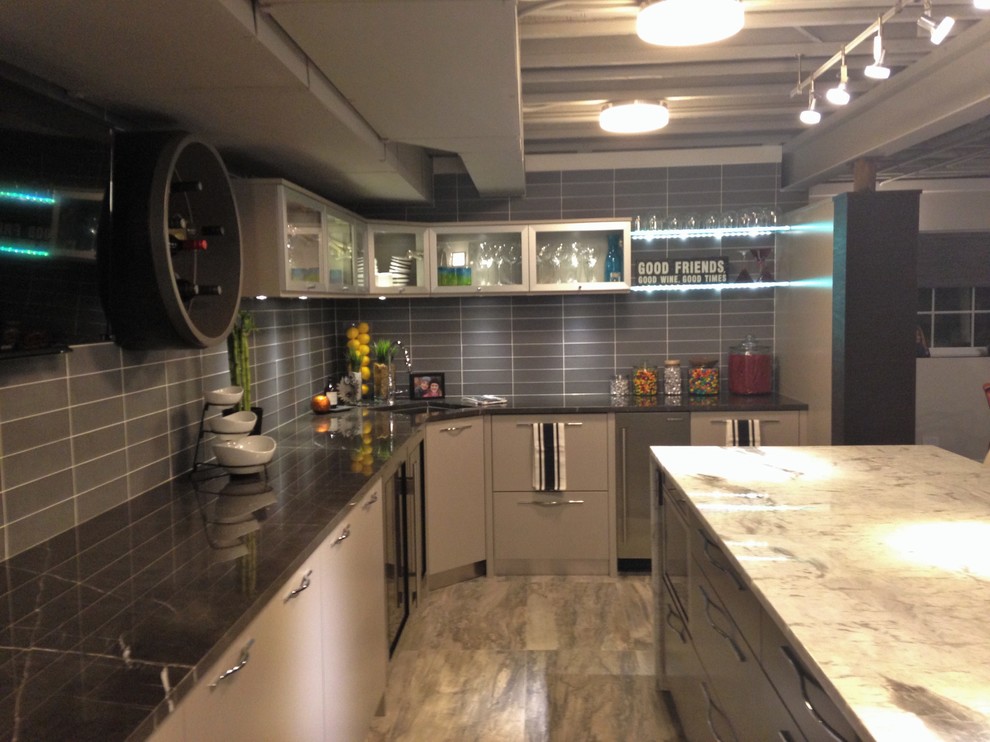Modern Kitchen Chicago by Holloway Studios Houzz