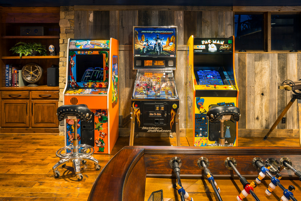 Inspiration for a rustic games room in Kansas City.