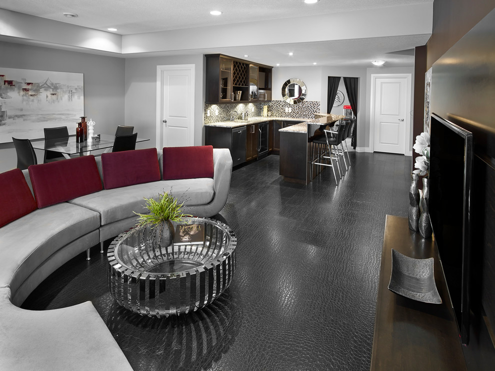 Идея дизайна: гостиная комната в стиле неоклассика (современная классика) с серыми стенами и черным полом без камина