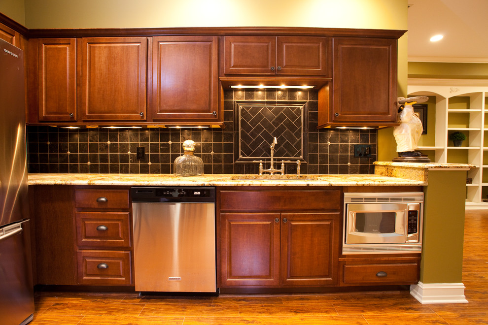 Example of a trendy kitchen design in Indianapolis