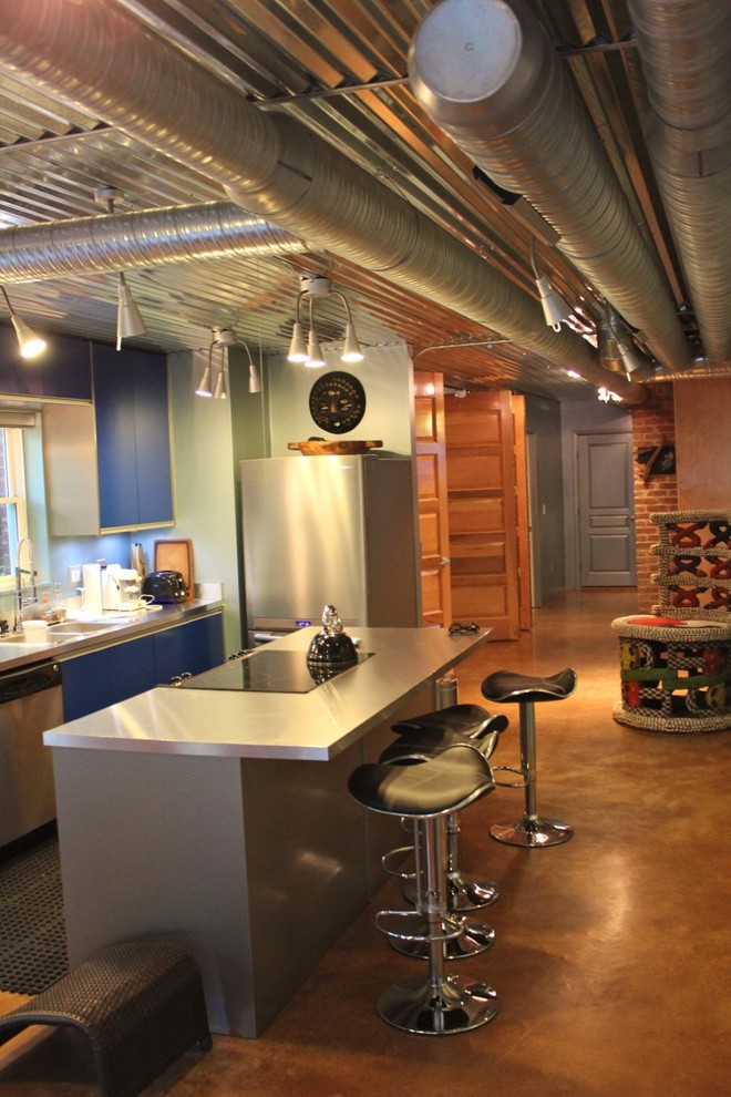 Example of a trendy basement design in Atlanta
