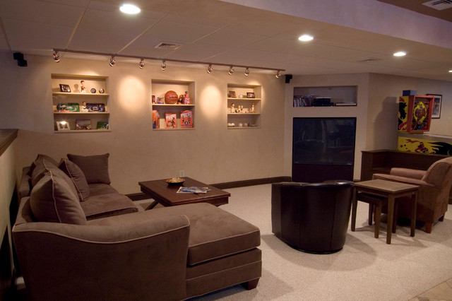 Sports Bar Basement in Blue Bell, PA - Clásico - Sótano - Filadelfia