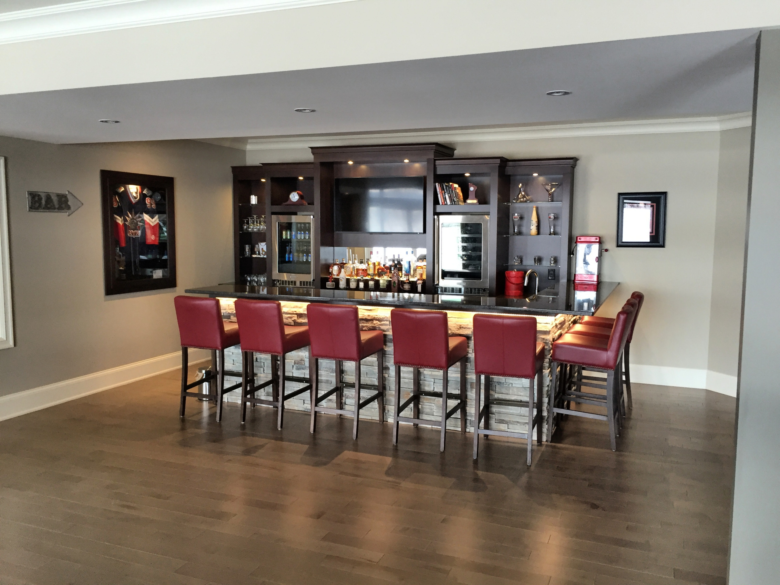 3D Rendering Den Lounge Basement Sports Bar Man Cave Online 