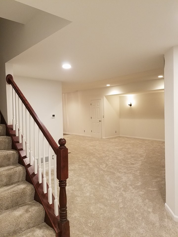Inspiration for a traditional basement in Milwaukee.
