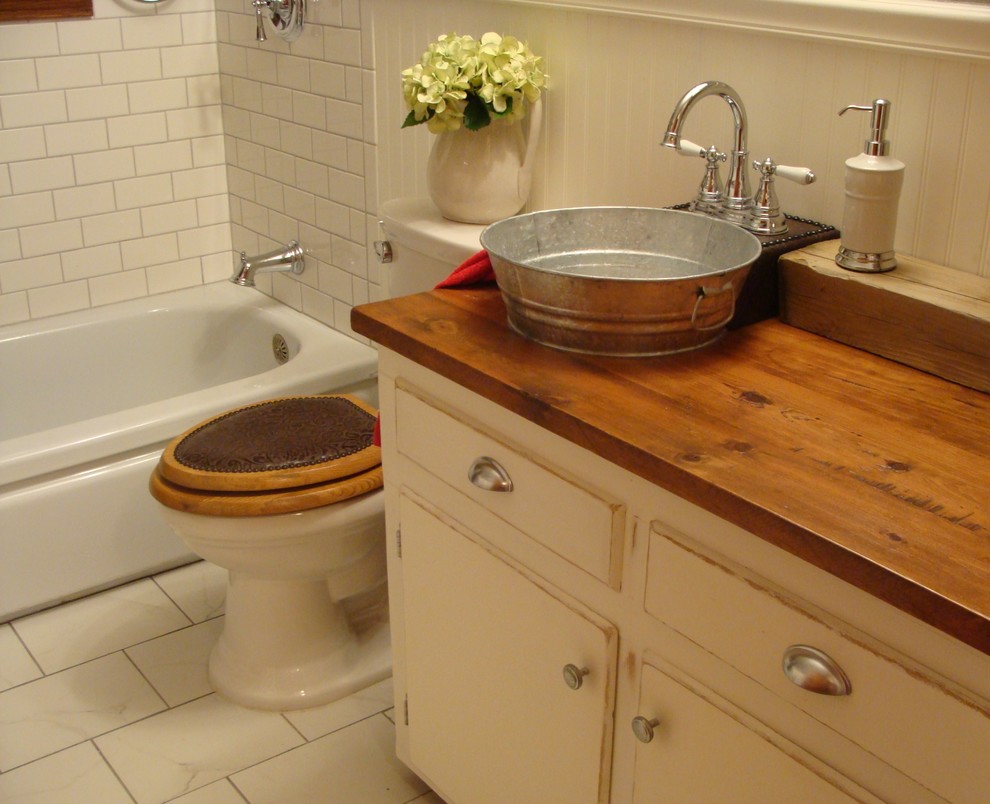 Bathroom - craftsman bathroom idea in Dallas
