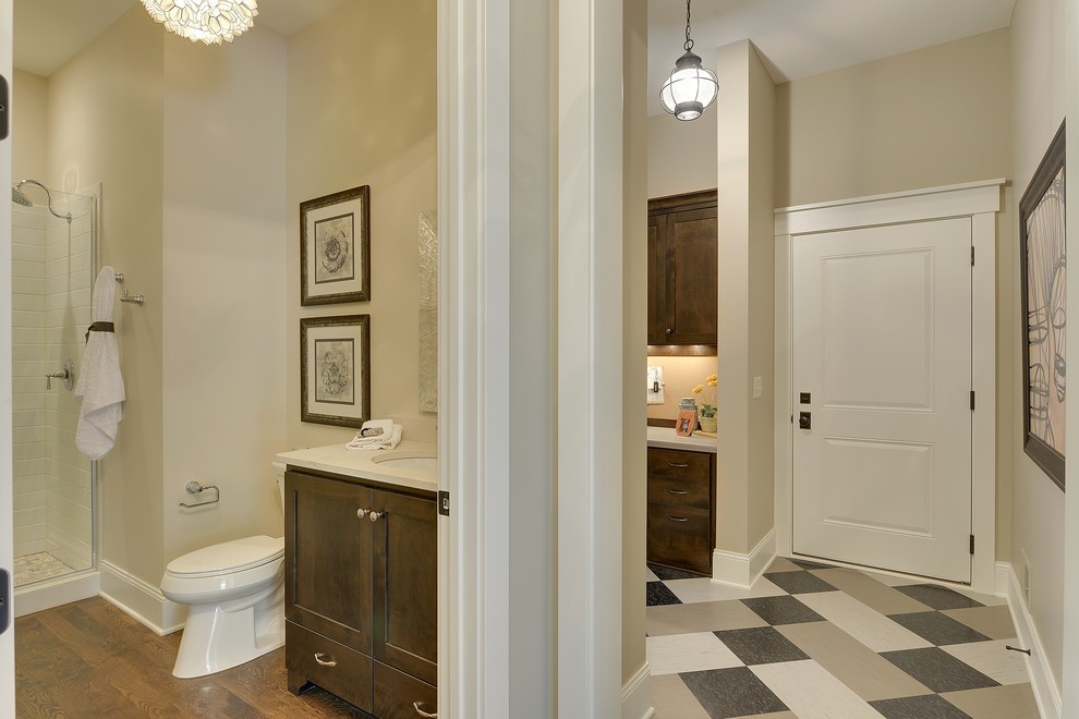 Example of a classic bathroom design in Minneapolis with an undermount sink