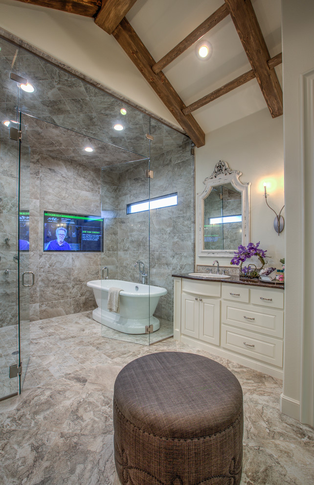 Idée de décoration pour une salle de bain principale minimaliste.