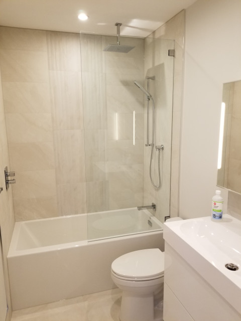 3-piece bathroom in Aurora - Modern - Bathroom - Toronto - by JH Improvements Inc. | Houzz AU